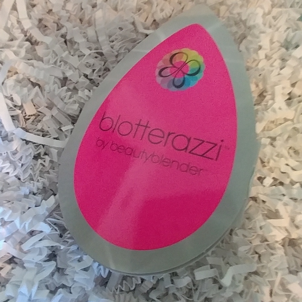 NWT Beauty Blender Blotterazzi